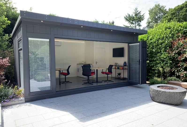 Bi-fold garden office and meeting room Esher Surrey