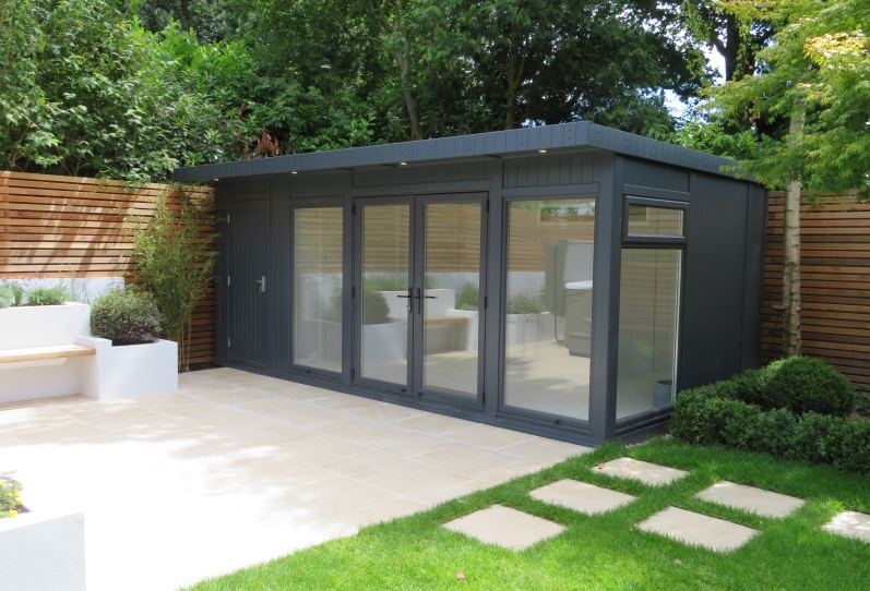 summerhouse and store Combination in Kent