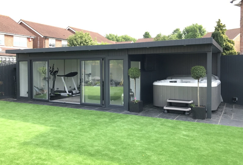 Garden Room with Gym and Hot Tub Canopy Sussex