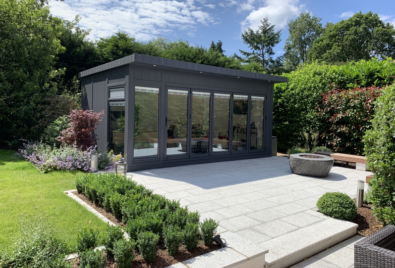 Garden office and meeting room with Bi-folding Doors and Toilet Esher, Surrey