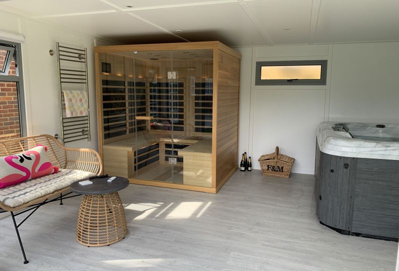 Sauna, and hot tub wellness garden room in Tring