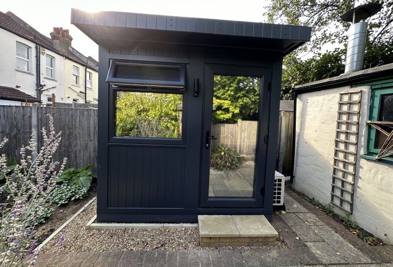 Jay Small Garden Office 2.3m x 1.3m Ref: 6312 London