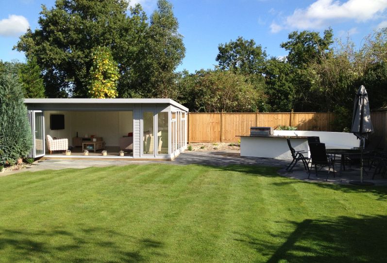 Large Timber Garden Room with Outdoor Kitchen