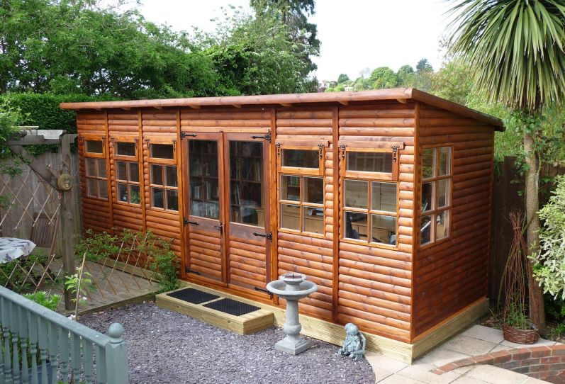 Timber Garden Room with Pent Roof