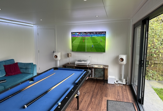 Garden games and entertainment room in London