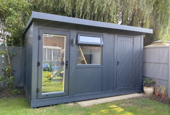 Garden office and store combination in Sussex